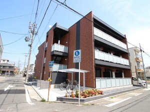 パインテール千成外観写真