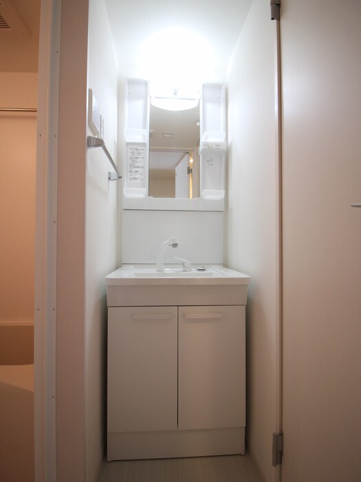 物件内観写真12　(洗面)