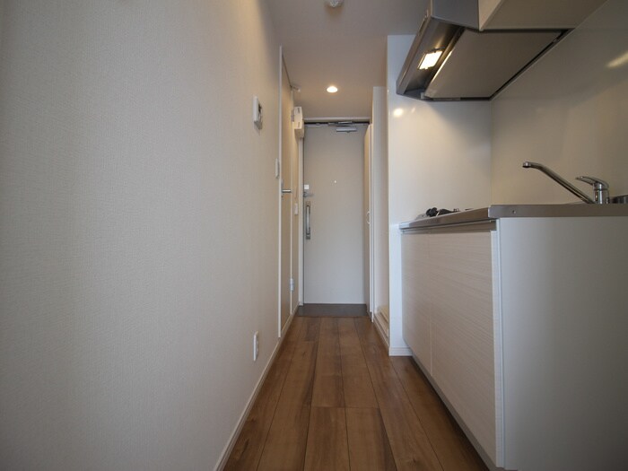 物件内観写真16　(廊下)