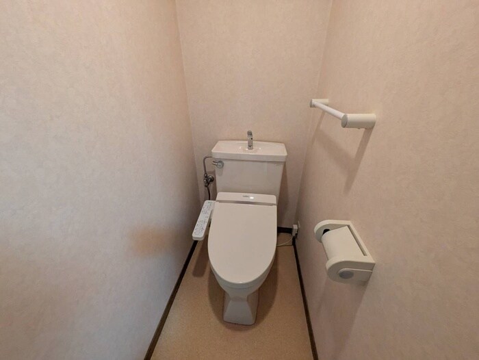 物件内観写真11　(トイレ)