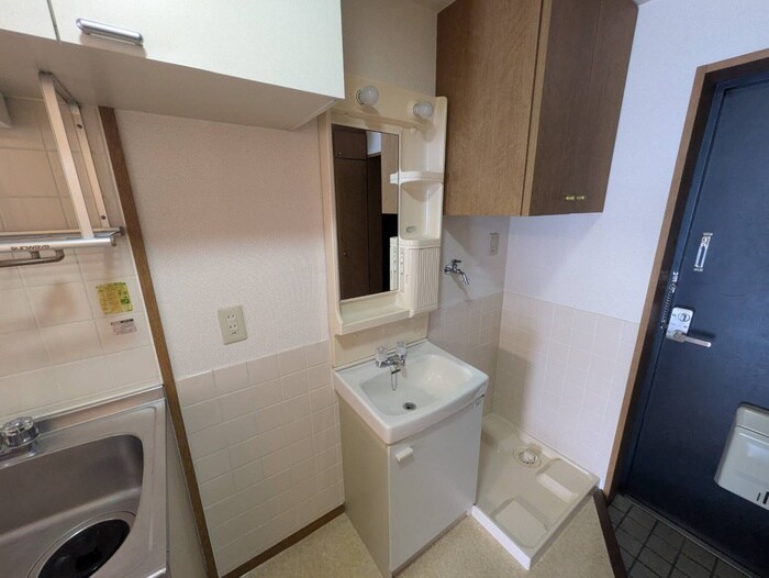 物件内観写真12　(洗面)