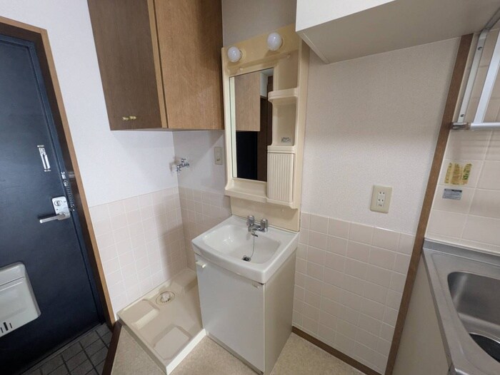 物件内観写真12　(洗面)