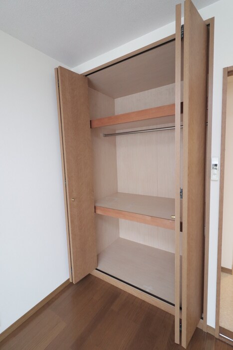 物件内観写真15　(収納)
