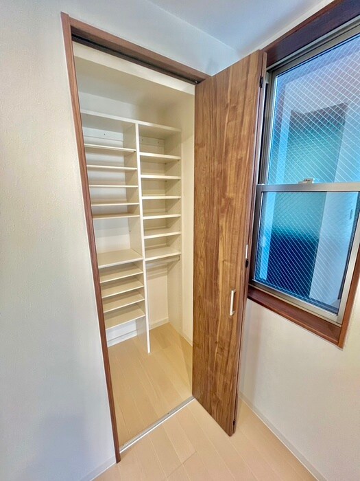 物件内観写真18　(収納)