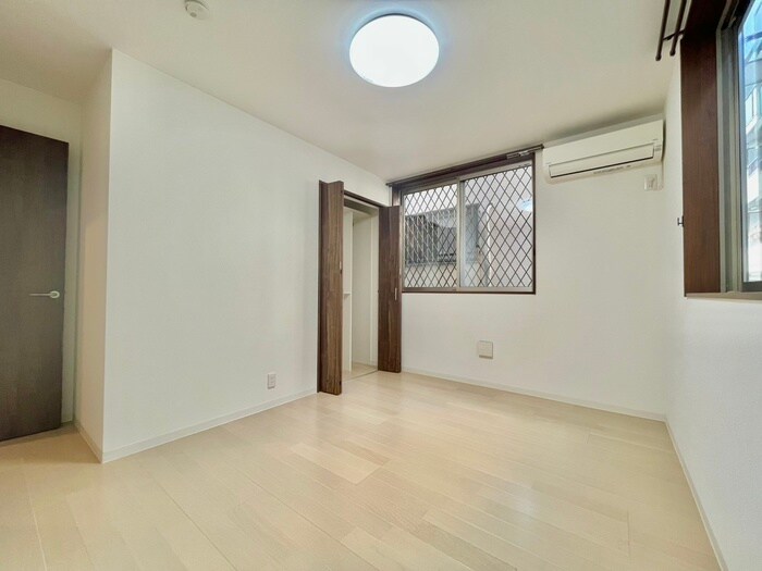 物件内観写真21　(居室)