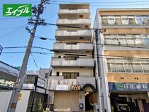 メゾンパール泉の外観写真