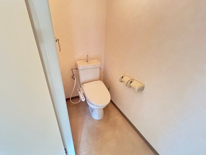 物件内観写真11　(トイレ)