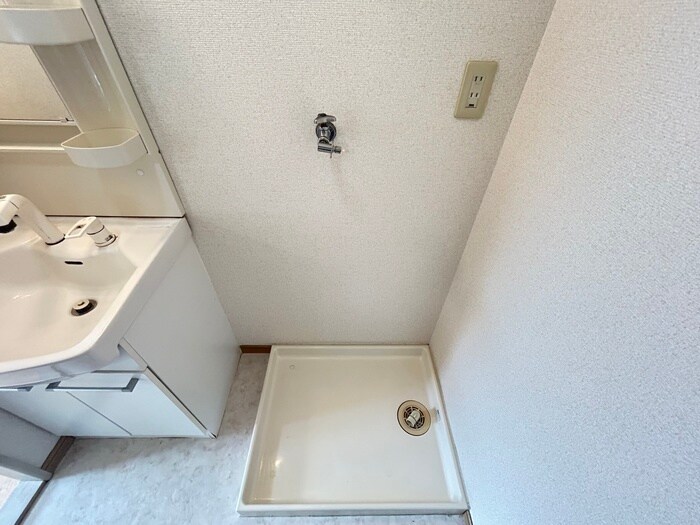 物件内観写真22　(洗濯機置場)