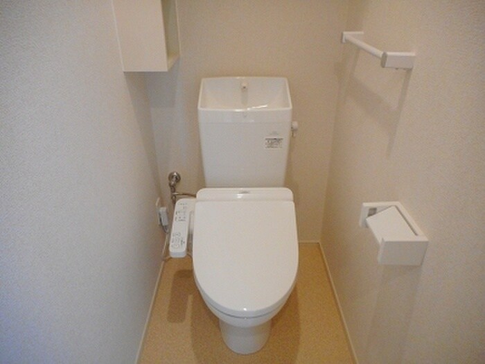 物件内観写真5　(トイレ)