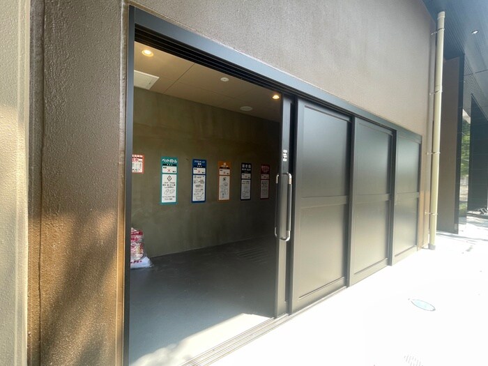 物件外観写真4　(建物設備)