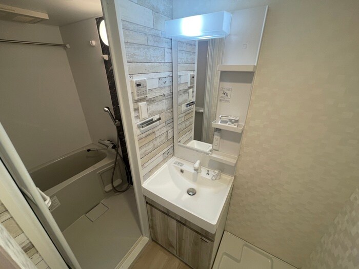 物件内観写真12　(洗面)