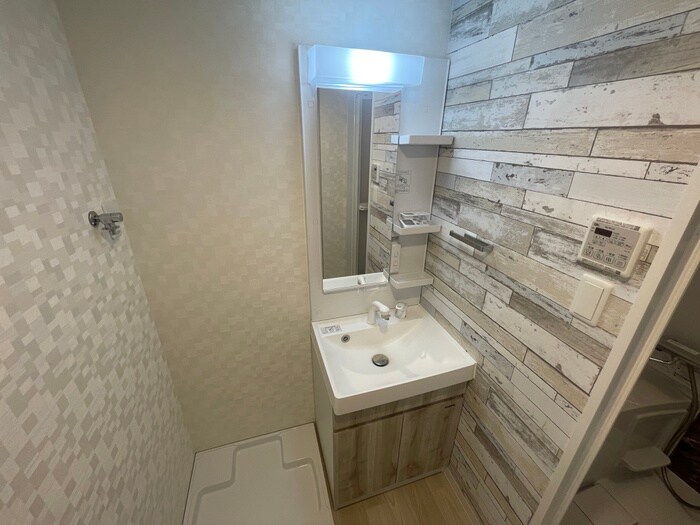 物件内観写真12　(洗面)