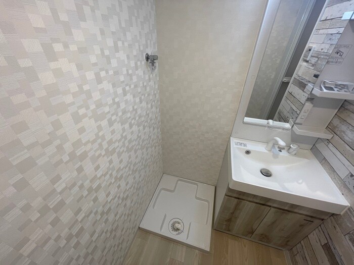 物件内観写真13　(洗濯機置場)