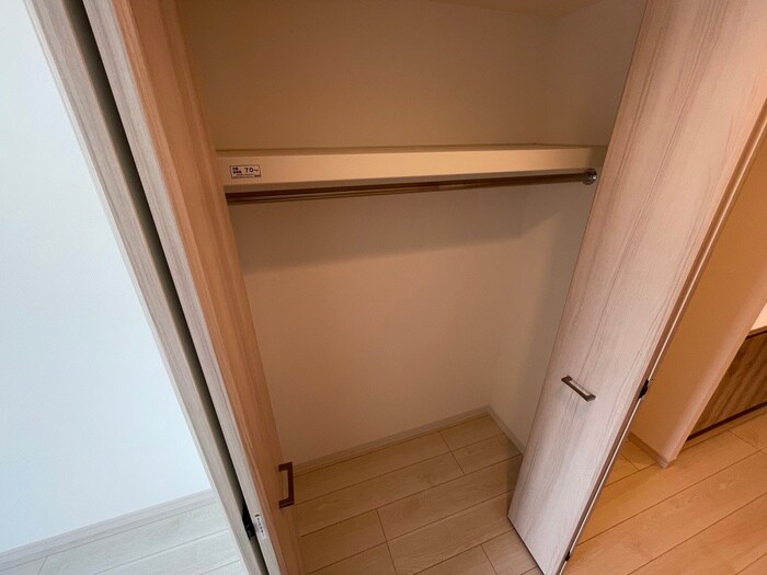物件内観写真14　(収納)