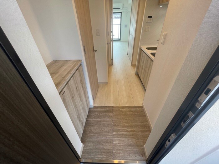 物件内観写真17　(玄関)