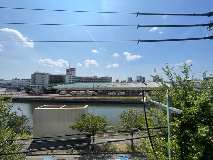 物件内観写真19　(室内からの展望)