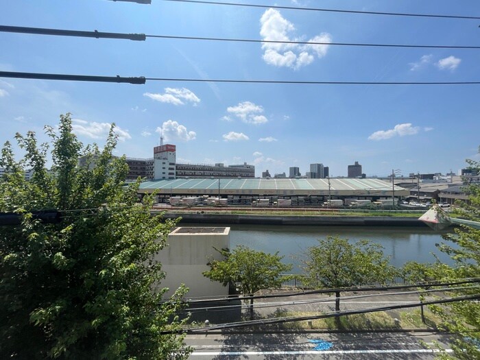 物件内観写真19　(室内からの展望)