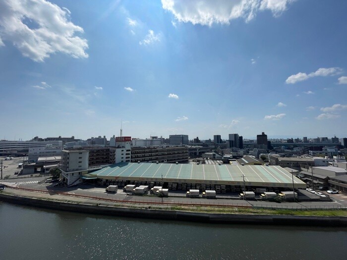 物件内観写真19　(室内からの展望)