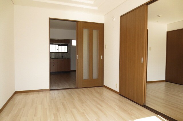 物件内観写真10　(居室)