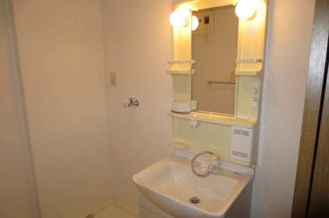 物件内観写真12　(洗面)