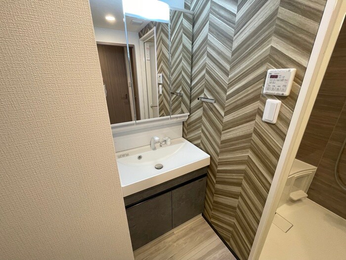 物件内観写真11　(洗面)