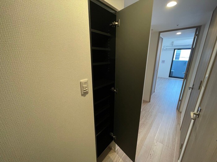 物件内観写真15　(靴箱)