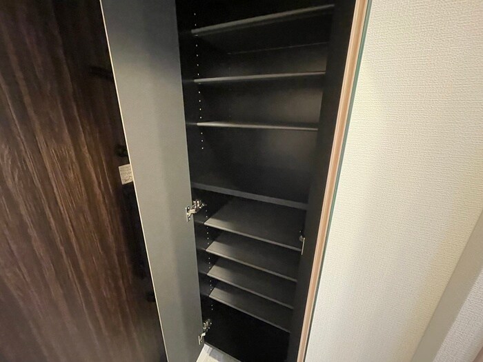 物件内観写真15　(靴箱)
