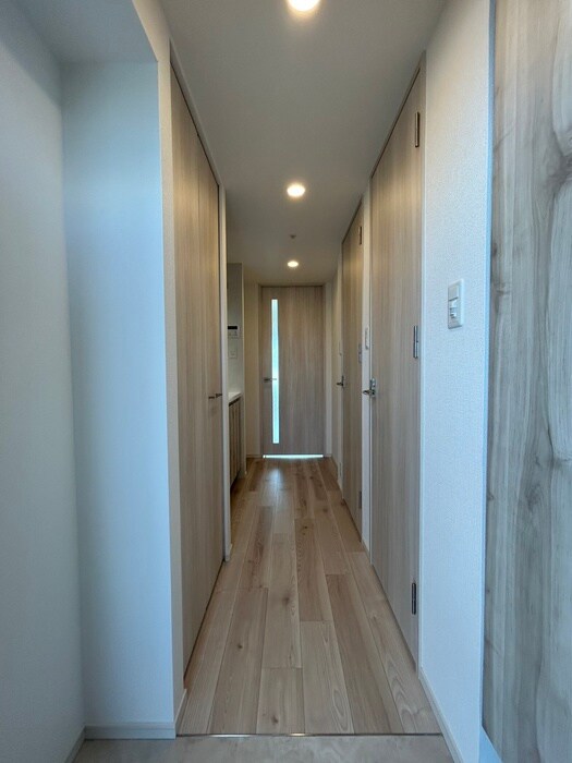 物件内観写真11　(廊下)