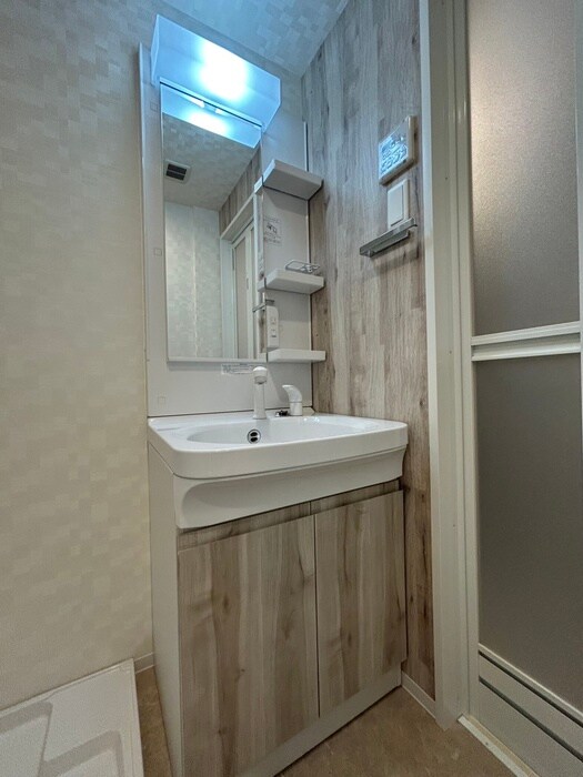 物件内観写真11　(洗面)