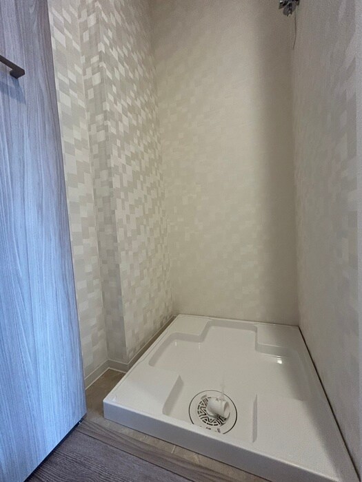 物件内観写真12　(洗濯機置場)