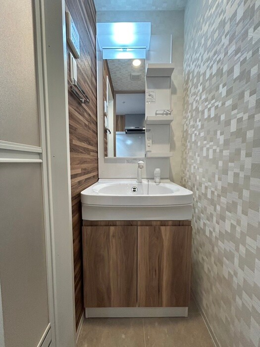 物件内観写真12　(洗面)