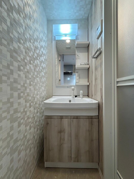 物件内観写真13　(洗面)