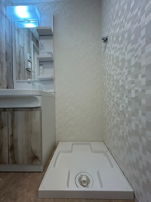 物件内観写真14　(洗濯機置場)