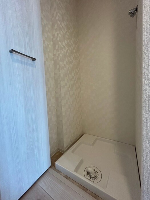 物件内観写真15　(洗濯機置場)