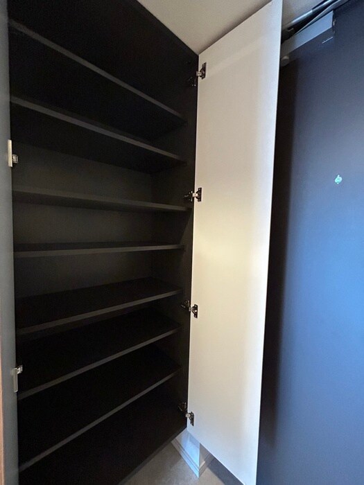 物件内観写真15　(靴箱)