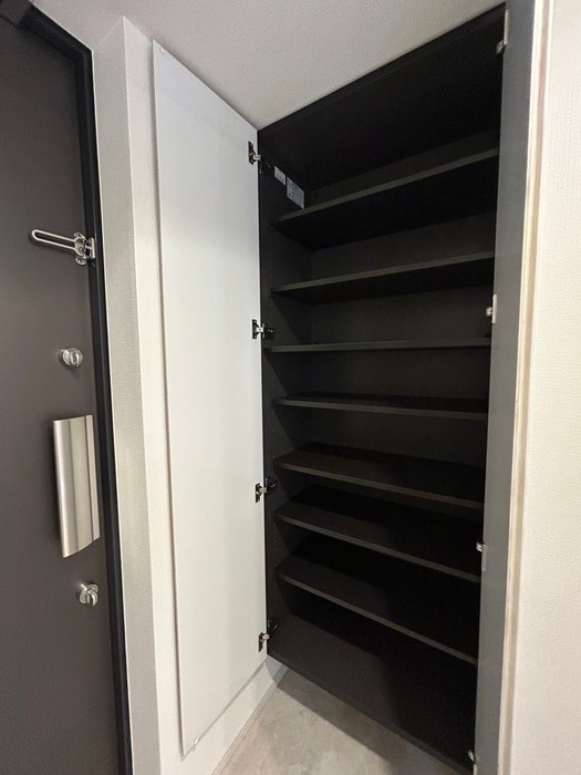 物件内観写真18　(靴箱)