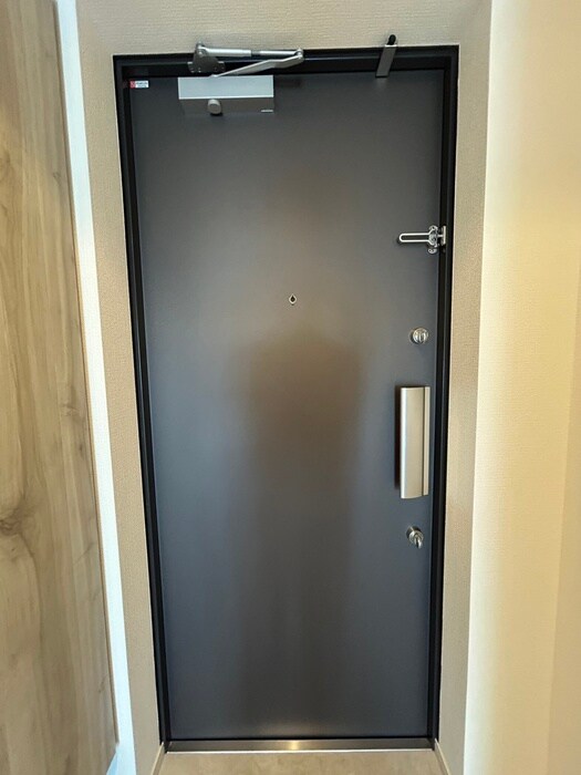 物件内観写真18　(玄関)