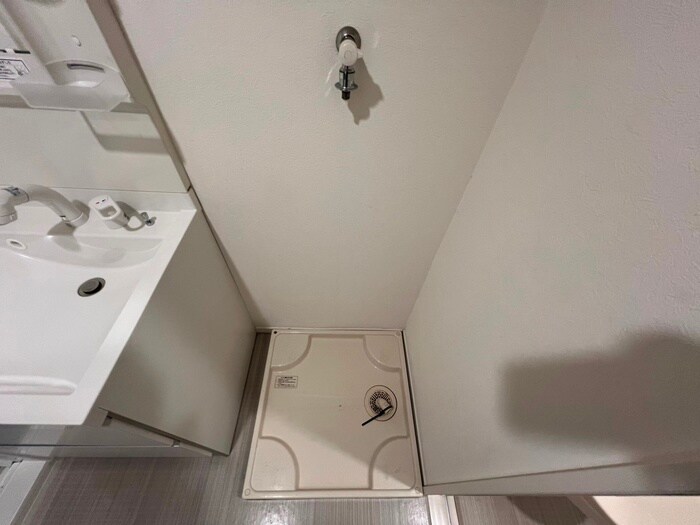 物件内観写真14　(洗濯機置場)