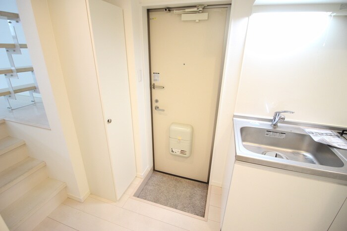 物件内観写真22　(玄関)