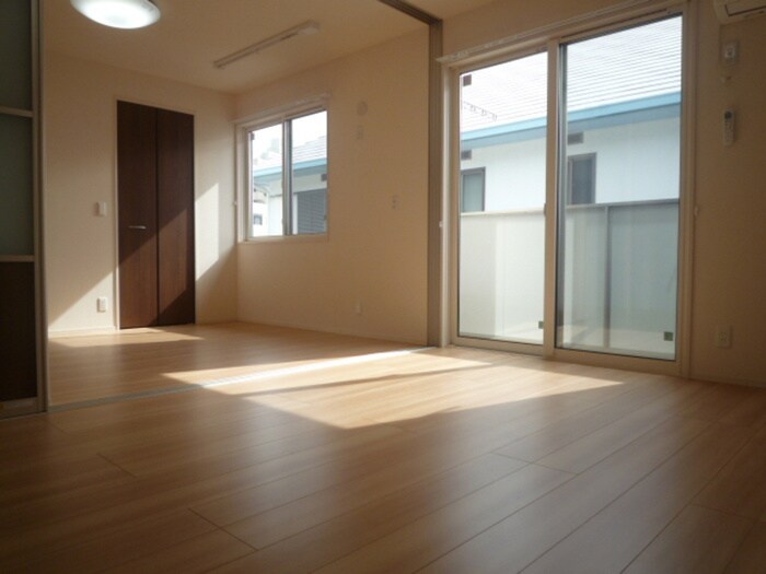 物件内観写真7　(居室)