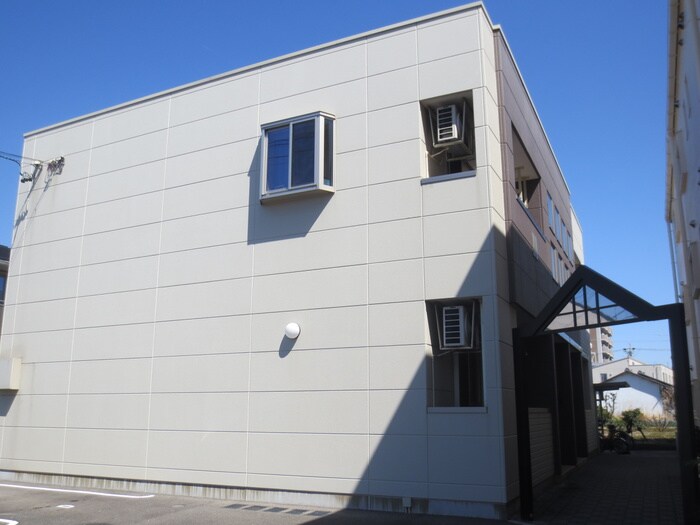 物件外観写真5　(外観写真)