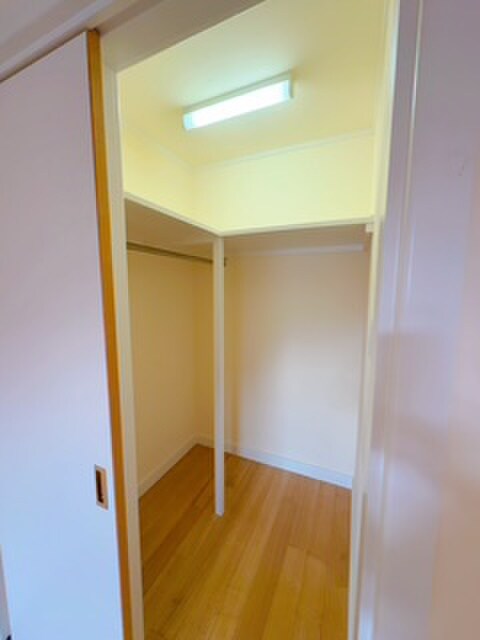 物件内観写真15　(収納)
