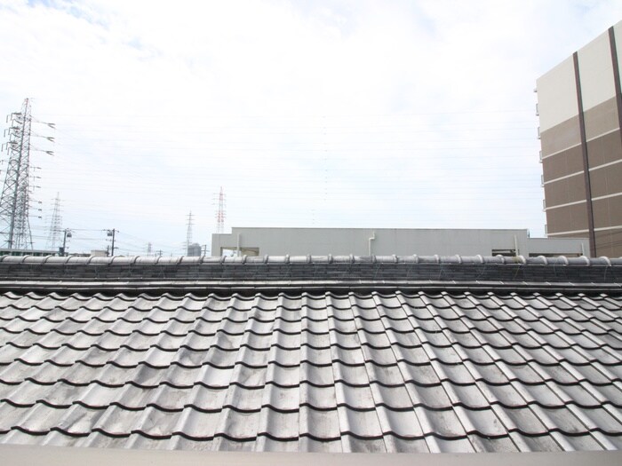 物件内観写真16　(室内からの展望)