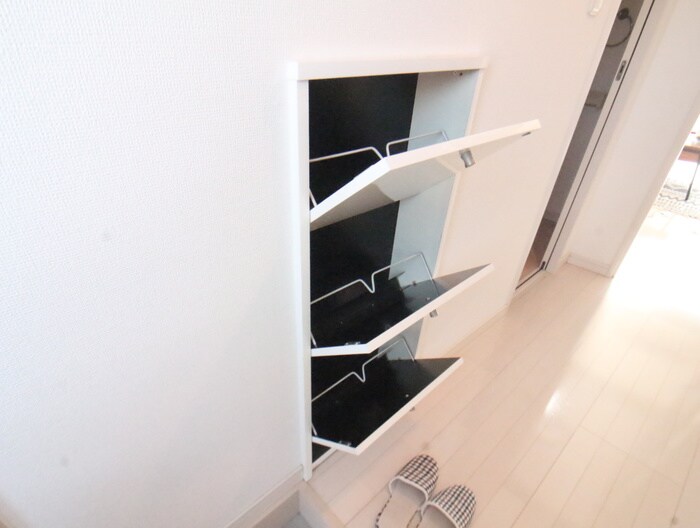 物件内観写真12　(靴箱)