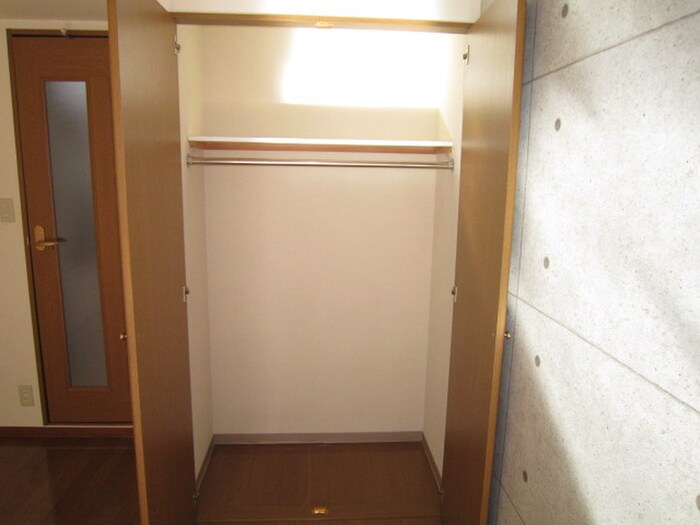 物件内観写真10　(収納)