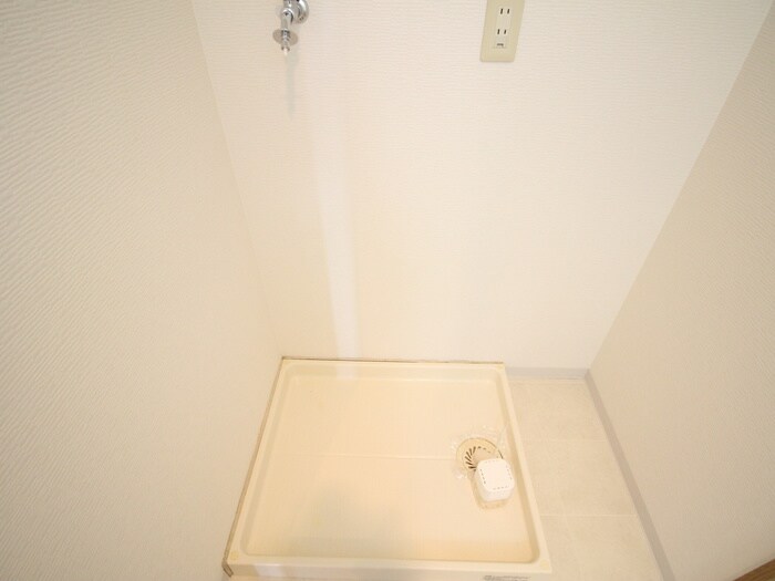 物件内観写真17　(洗濯機置場)