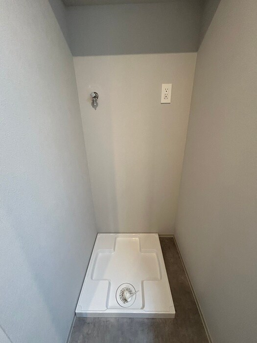 物件内観写真13　(洗濯機置場)