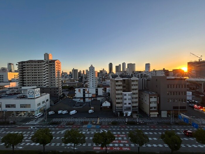 物件内観写真13　(室内からの展望)