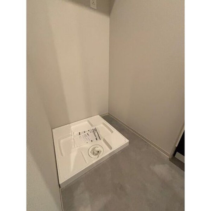 物件内観写真14　(洗濯機置場)