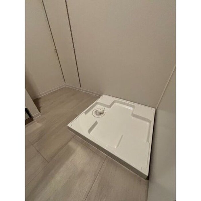 物件内観写真9　(洗濯機置場)